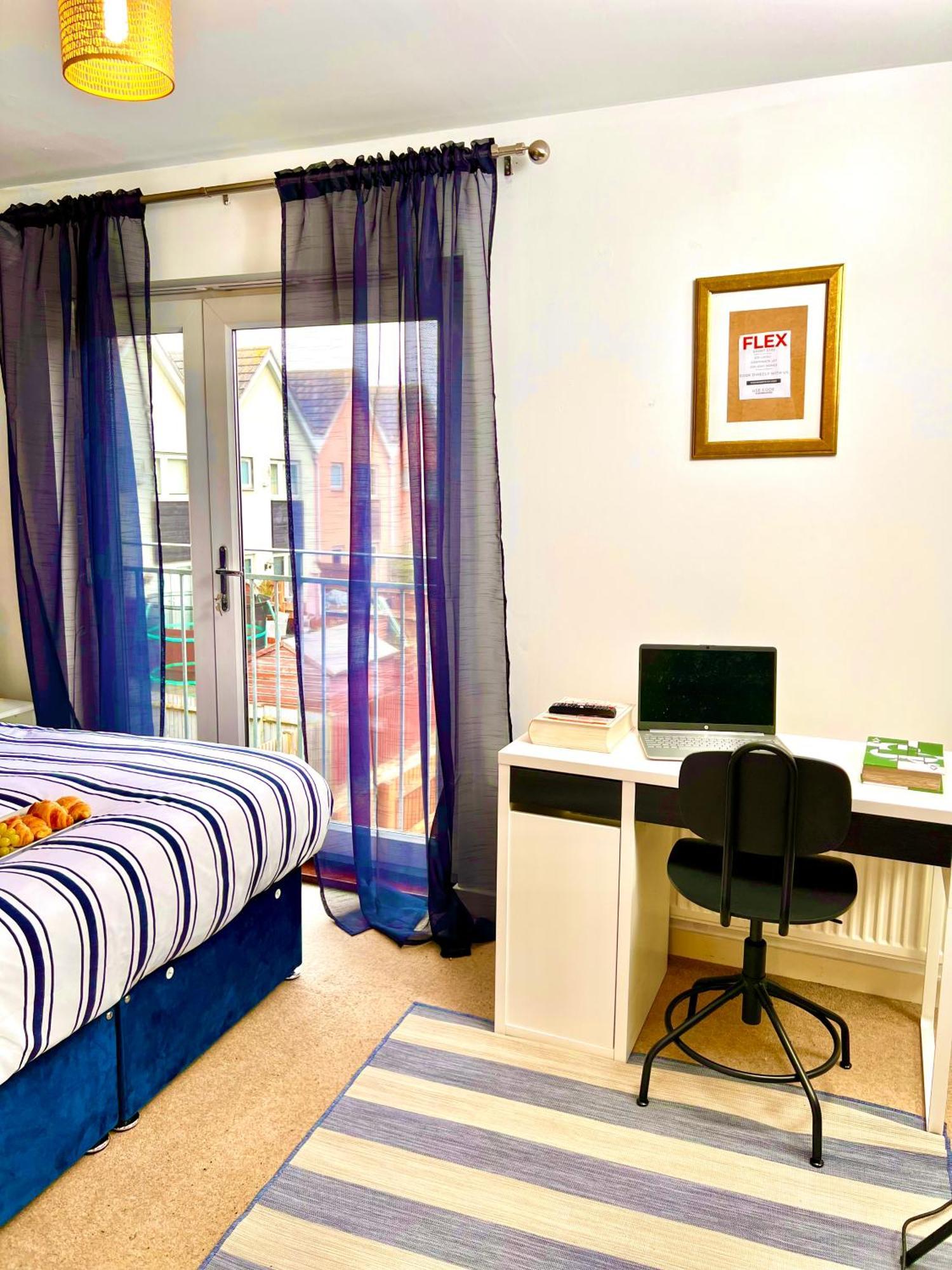 Dartford Kent Luxe Home -2 Mins From Dartford Crossing - Close To Town Centre & Station - 5 Bedroom Holiday Home - Fun Games & Free Parking-Sleeps 1 To 12 Екстер'єр фото